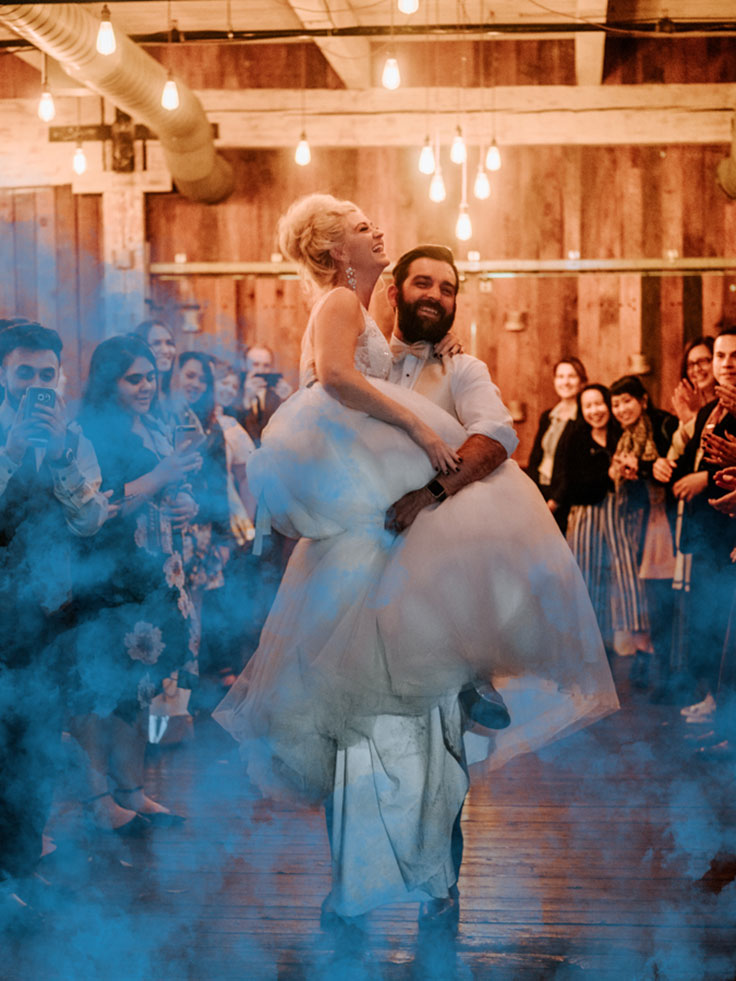 Cyanotype Blue Wedding Inspiration #cyanotype #weddings #bluewedding see more:  https://ruffledblog.com/cyanotype-wedding-event/