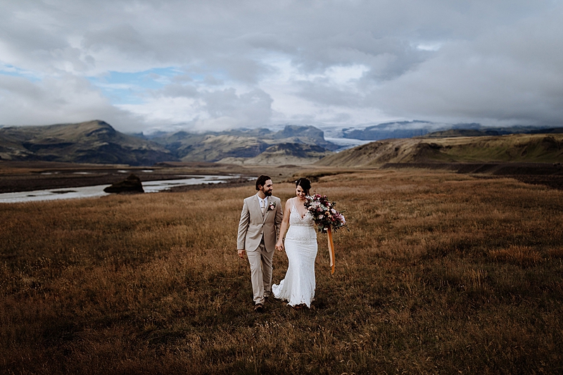 Picturesque Waterfall Elopement in Iceland #skogafosswaterfall #destinationweddings #elopementideas