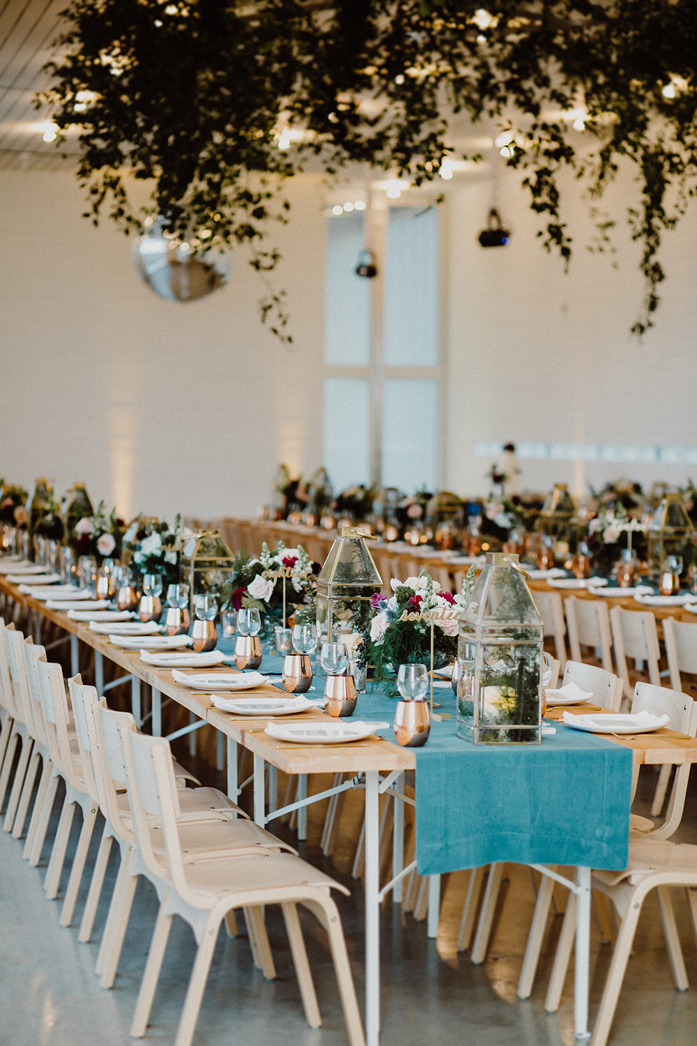 modern wedding receptions with teal - photo by Lisa Woods Photography https://ruffledblog.com/romantic-party-wedding-at-prospect-house